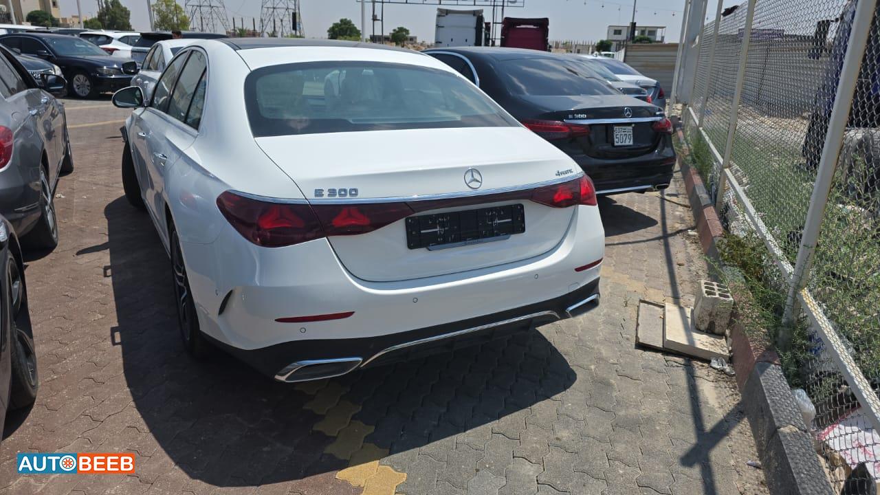Mercedes Benz E300 2026